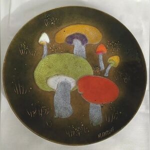 Vintage 70s Margaret Ratcliff MUSHROOMS dish enamel green orange MCM Cottagecore